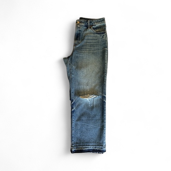 Express Women’s Distressed Jeans High Rise Relaxed Straight Leg size 14 short - Picture 1 of 3